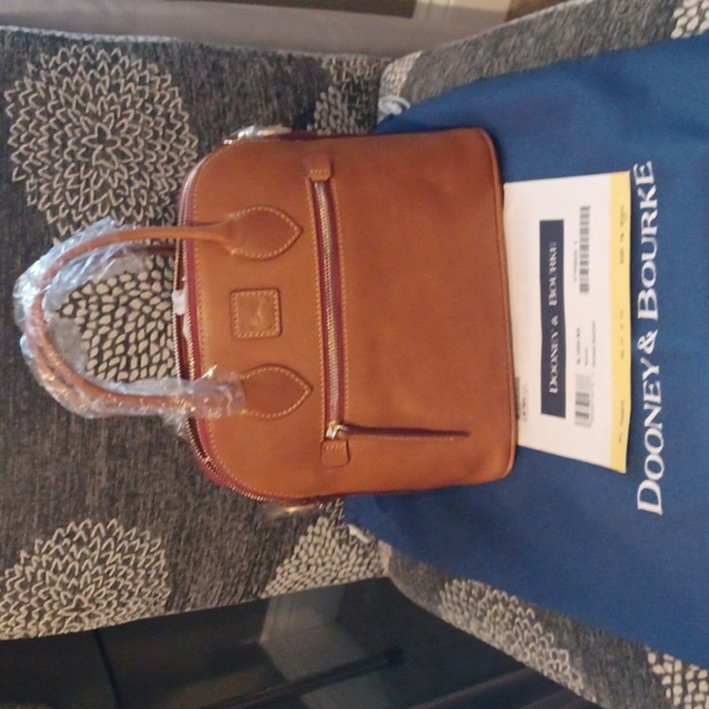 Dooney and bourke florentine domed satchel NEW